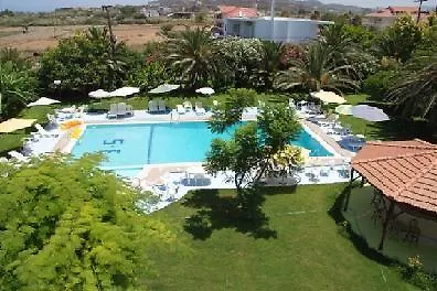 Savelen Otel Theológos